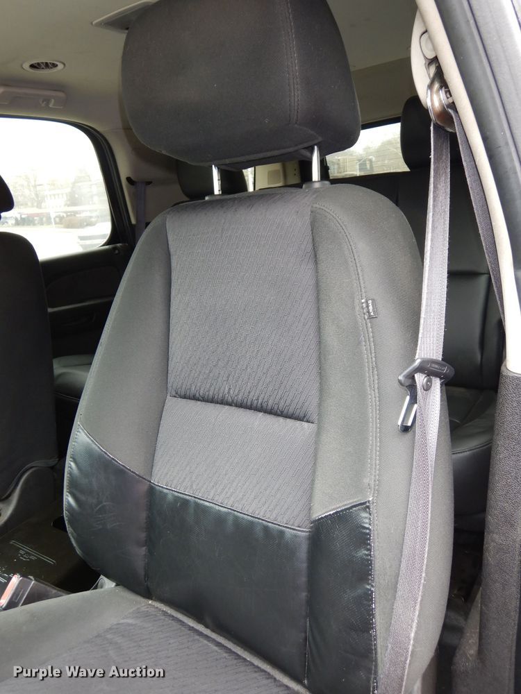 image for item DJ2811 2012 Chevrolet Tahoe Police  SUV