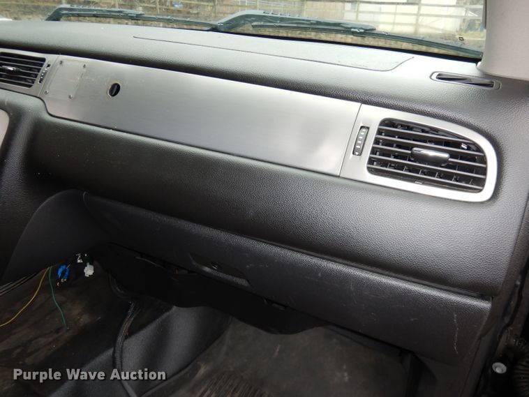 image for item DJ2811 2012 Chevrolet Tahoe Police  SUV