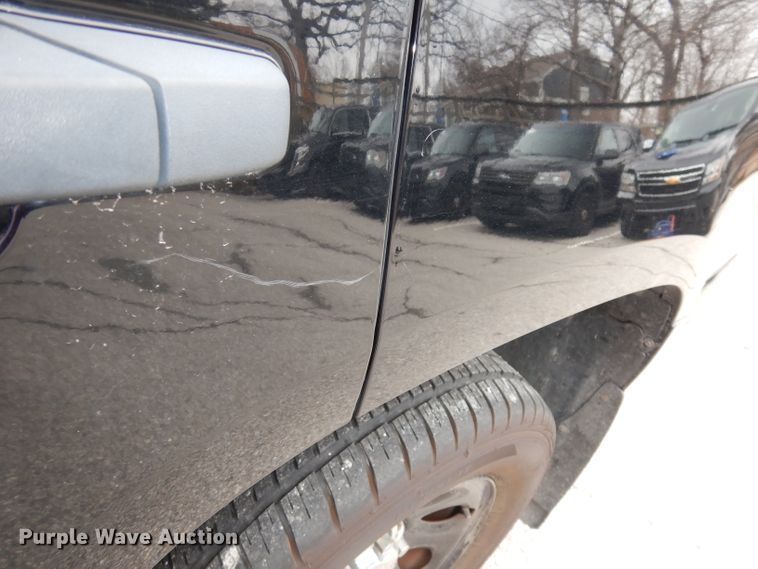 image for item DJ2811 2012 Chevrolet Tahoe Police  SUV