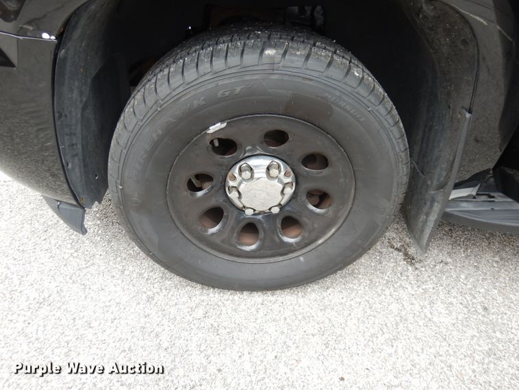 image for item DJ2811 2012 Chevrolet Tahoe Police  SUV