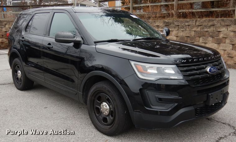 image for item DJ2841 2017 Ford Explorer Police Interceptor  SUV