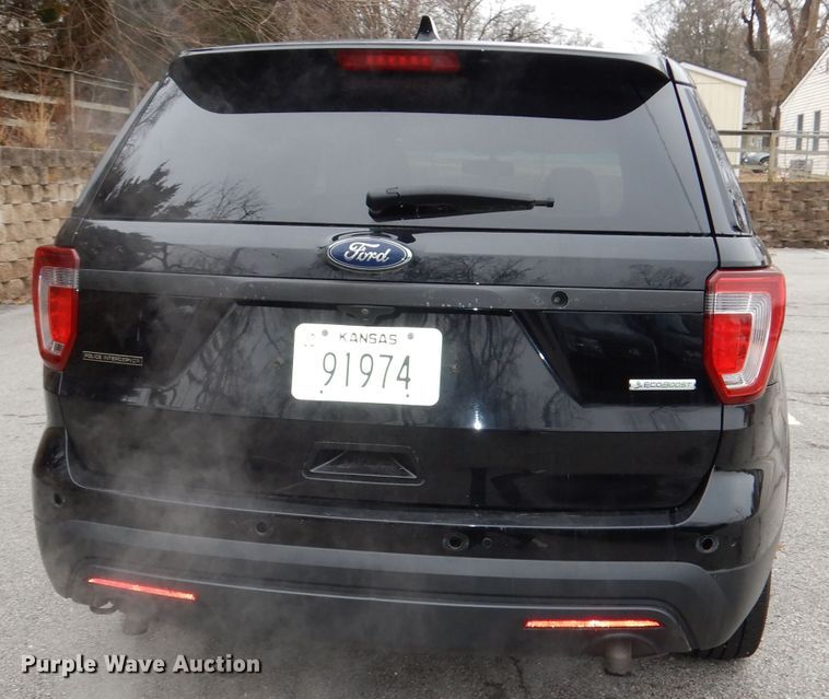 image for item DJ2841 2017 Ford Explorer Police Interceptor  SUV