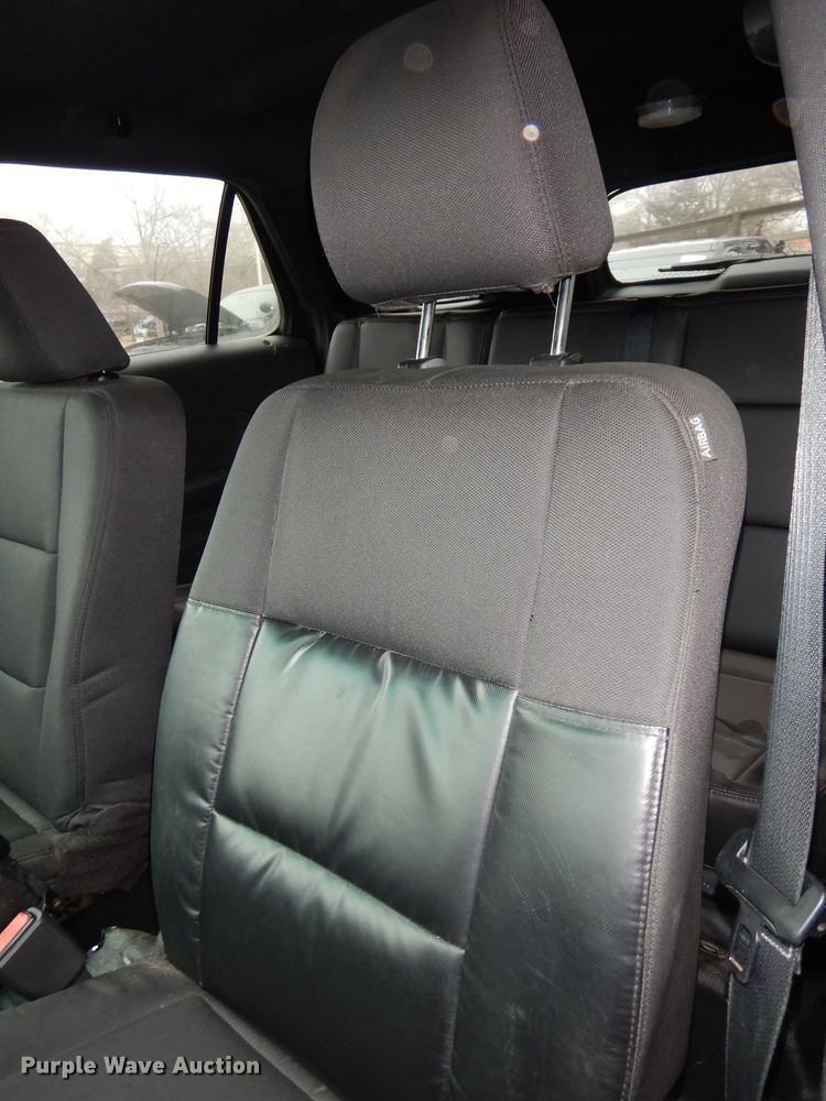 image for item DJ2841 2017 Ford Explorer Police Interceptor  SUV