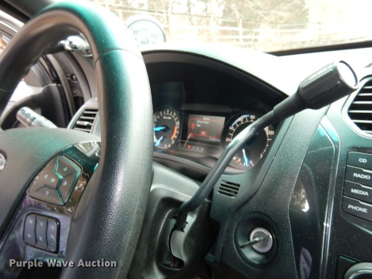 image for item DJ2841 2017 Ford Explorer Police Interceptor  SUV