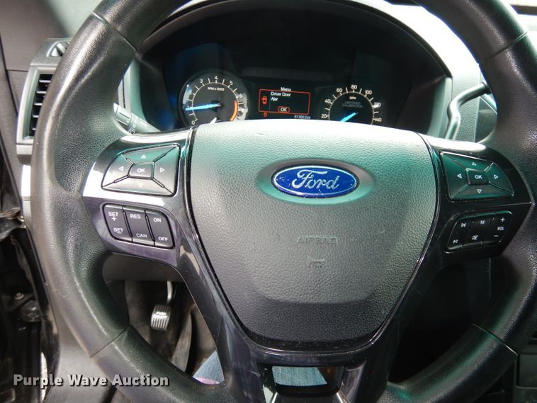 image for item DJ2841 2017 Ford Explorer Police Interceptor  SUV