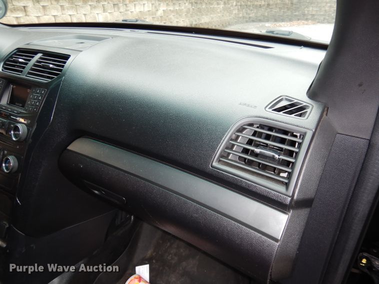 image for item DJ2841 2017 Ford Explorer Police Interceptor  SUV