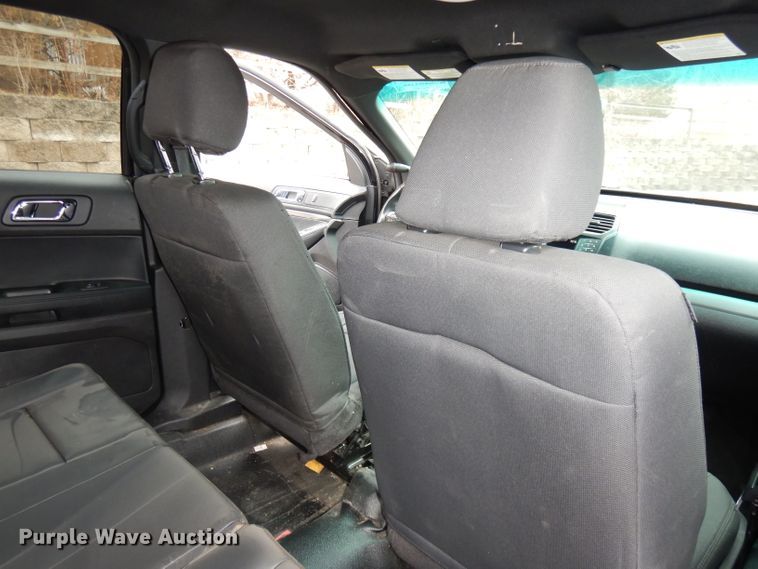 image for item DJ2841 2017 Ford Explorer Police Interceptor  SUV