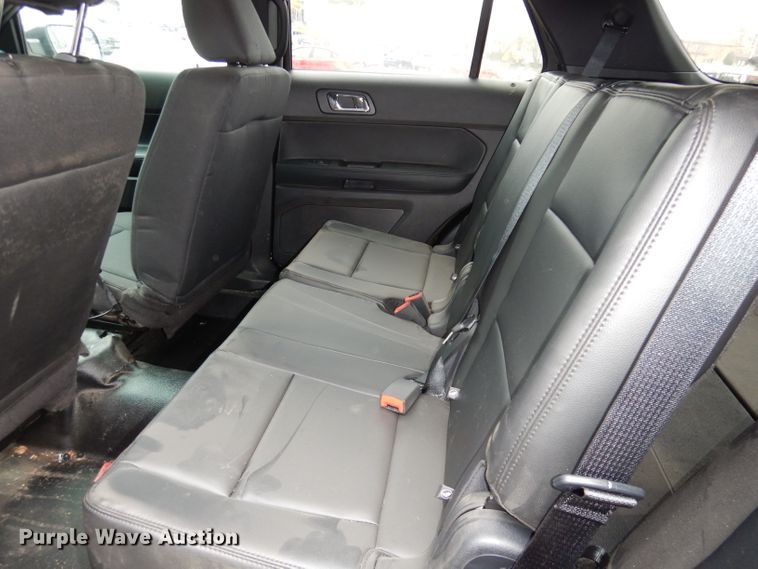 image for item DJ2841 2017 Ford Explorer Police Interceptor  SUV