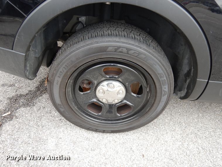 image for item DJ2841 2017 Ford Explorer Police Interceptor  SUV