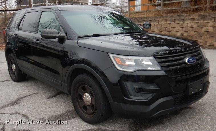 image for item DJ2842 2017 Ford Explorer Police Interceptor  SUV
