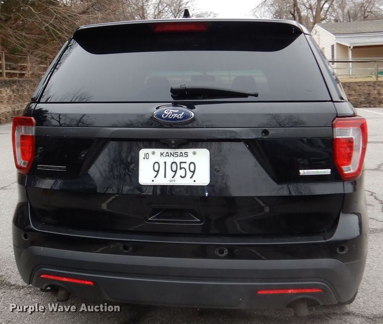 image for item DJ2842 2017 Ford Explorer Police Interceptor  SUV