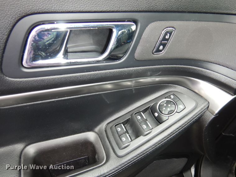 image for item DJ2842 2017 Ford Explorer Police Interceptor  SUV