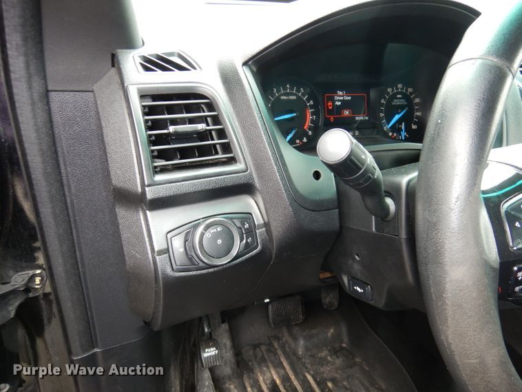 image for item DJ2842 2017 Ford Explorer Police Interceptor  SUV