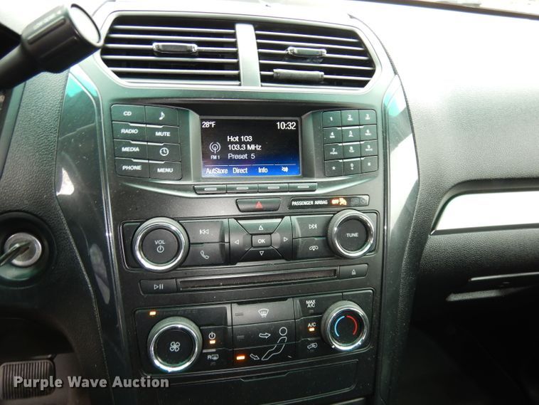 image for item DJ2842 2017 Ford Explorer Police Interceptor  SUV