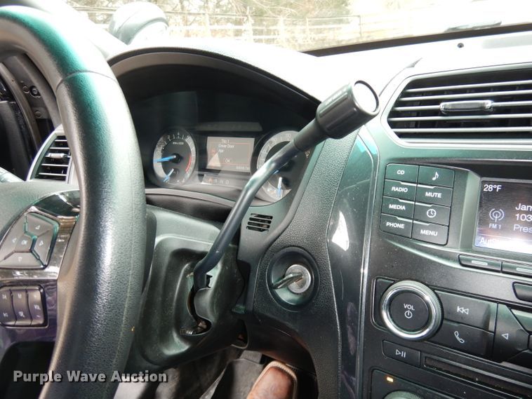 image for item DJ2842 2017 Ford Explorer Police Interceptor  SUV