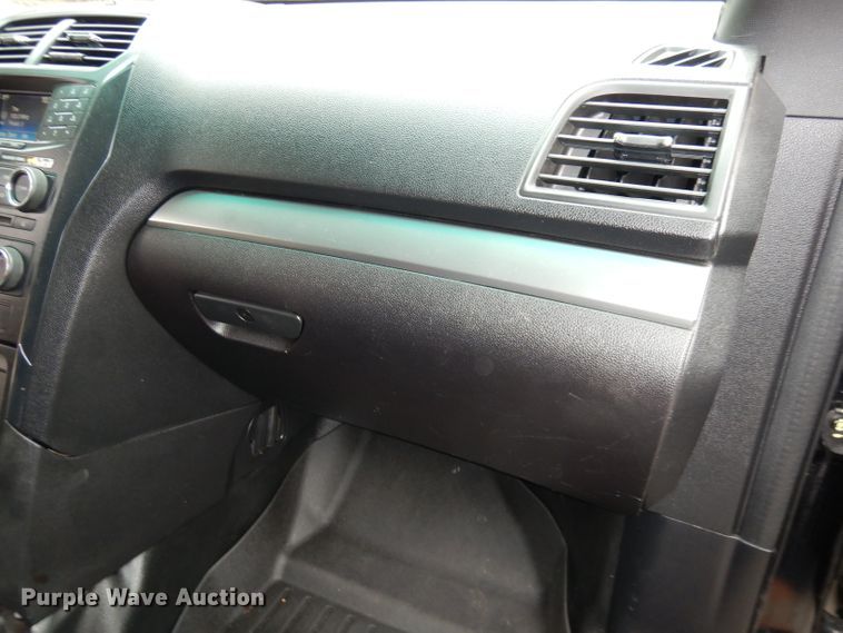 image for item DJ2842 2017 Ford Explorer Police Interceptor  SUV