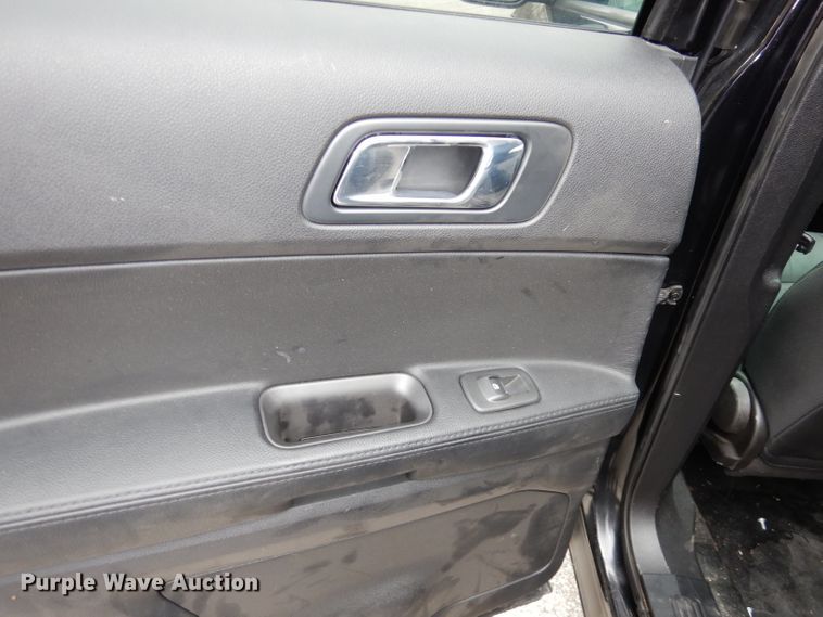 image for item DJ2842 2017 Ford Explorer Police Interceptor  SUV