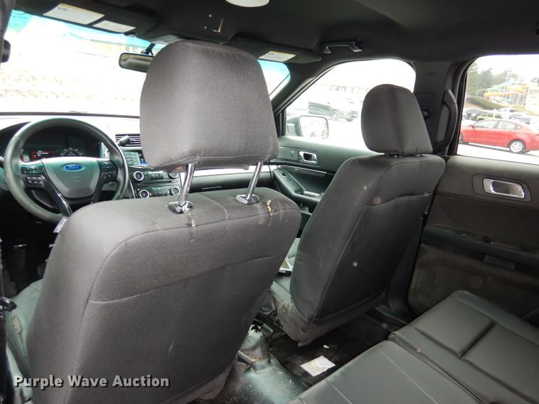 image for item DJ2842 2017 Ford Explorer Police Interceptor  SUV