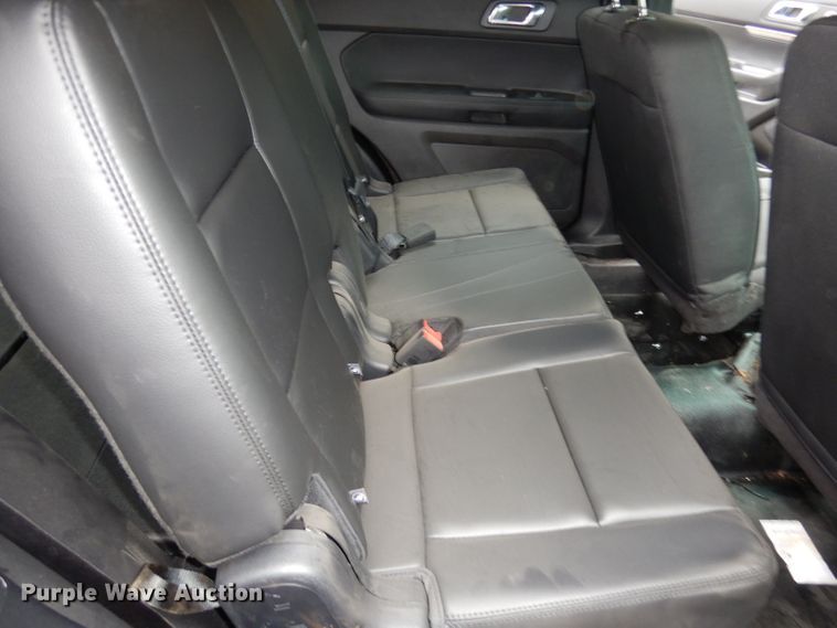 image for item DJ2842 2017 Ford Explorer Police Interceptor  SUV