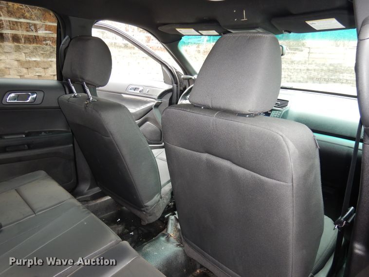 image for item DJ2842 2017 Ford Explorer Police Interceptor  SUV