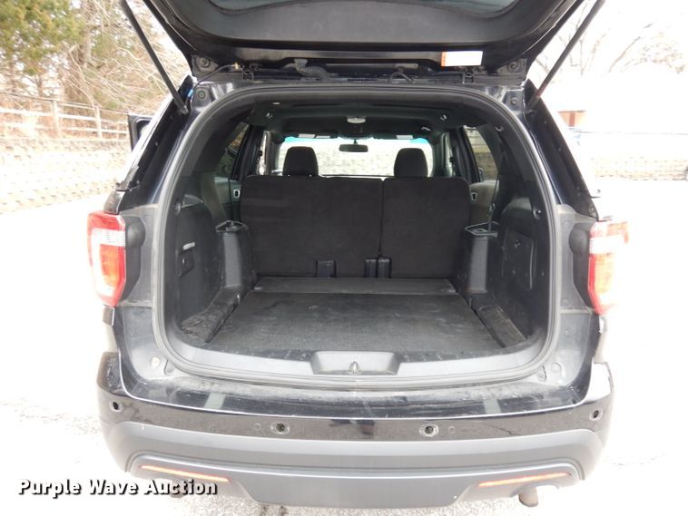 image for item DJ2842 2017 Ford Explorer Police Interceptor  SUV