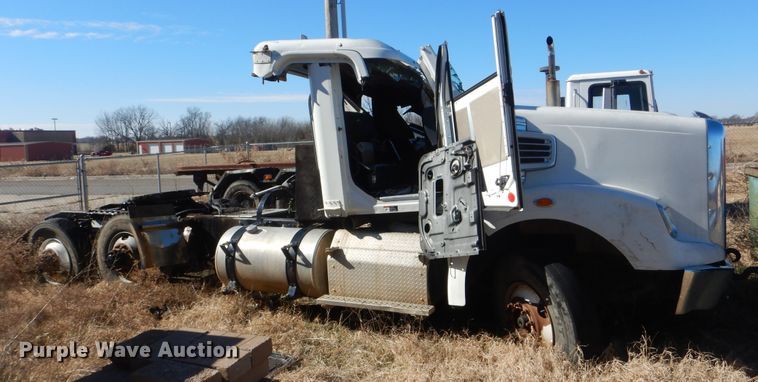 image for item DJ8620 2012 Freightliner Coronado  semi truck