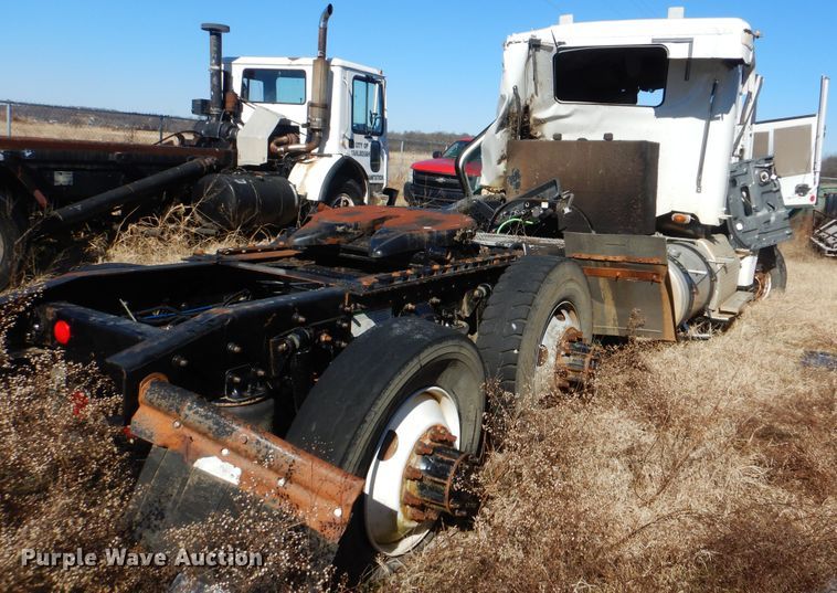 image for item DJ8620 2012 Freightliner Coronado  semi truck