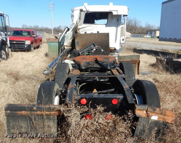 image for item DJ8620 2012 Freightliner Coronado  semi truck