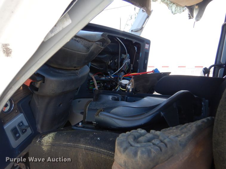 image for item DJ8620 2012 Freightliner Coronado  semi truck