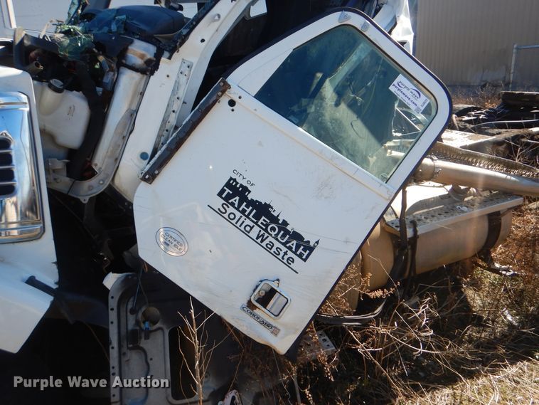 image for item DJ8620 2012 Freightliner Coronado  semi truck