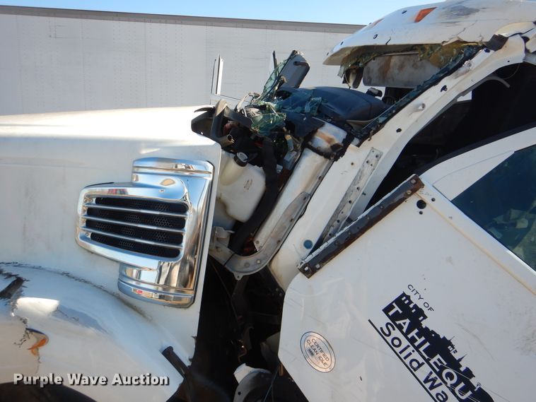 image for item DJ8620 2012 Freightliner Coronado  semi truck