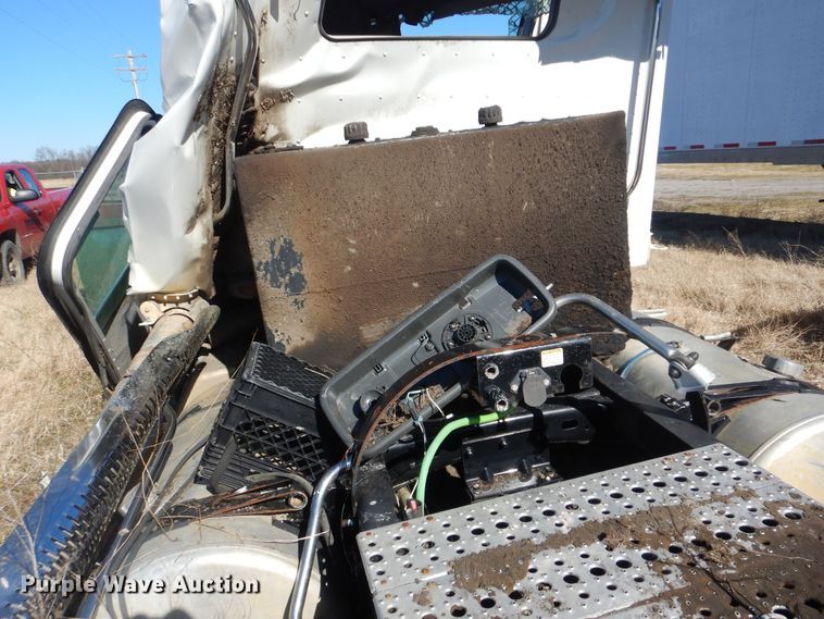 image for item DJ8620 2012 Freightliner Coronado  semi truck