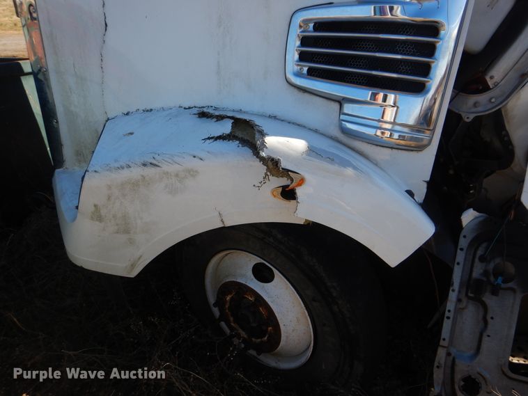 image for item DJ8620 2012 Freightliner Coronado  semi truck