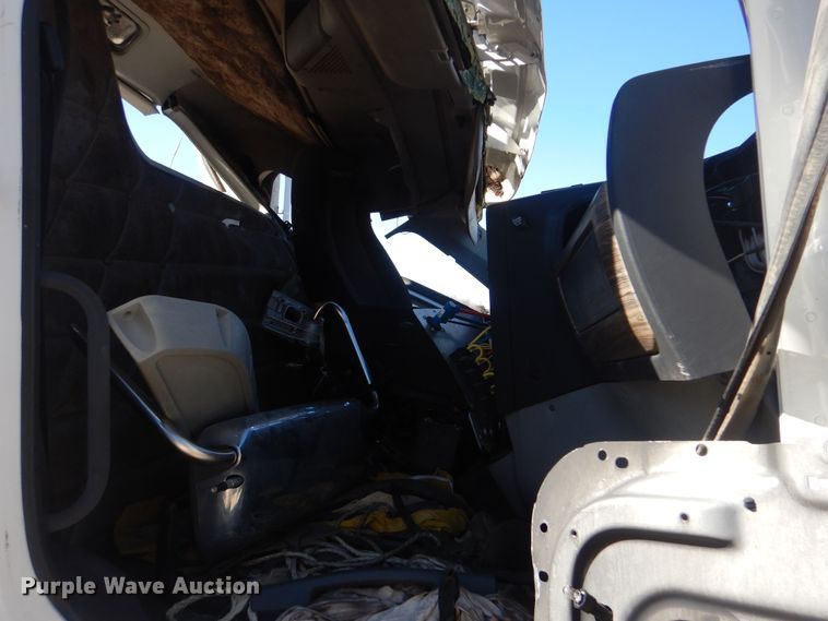 image for item DJ8620 2012 Freightliner Coronado  semi truck