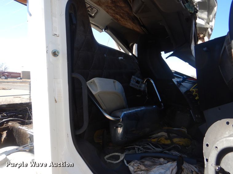 image for item DJ8620 2012 Freightliner Coronado  semi truck