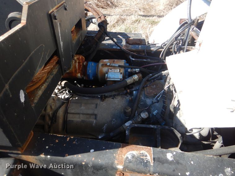 image for item DJ8621 1996 Mack MR  roll-off container truck