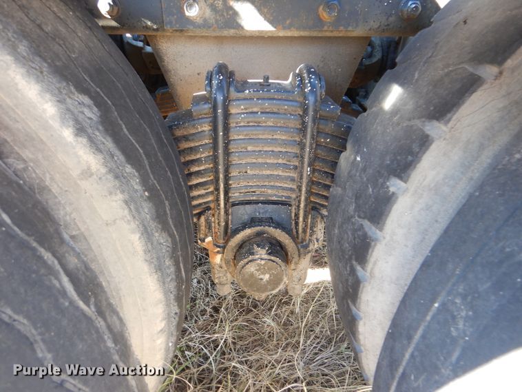 image for item DJ8621 1996 Mack MR  roll-off container truck