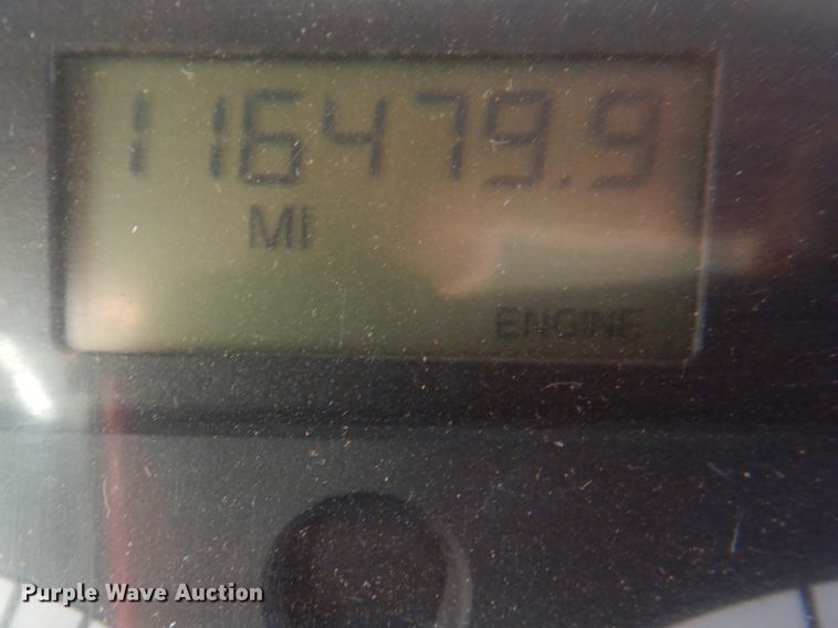 image for item DJ8622 2004 Freightliner Business Class M2  refuse truck