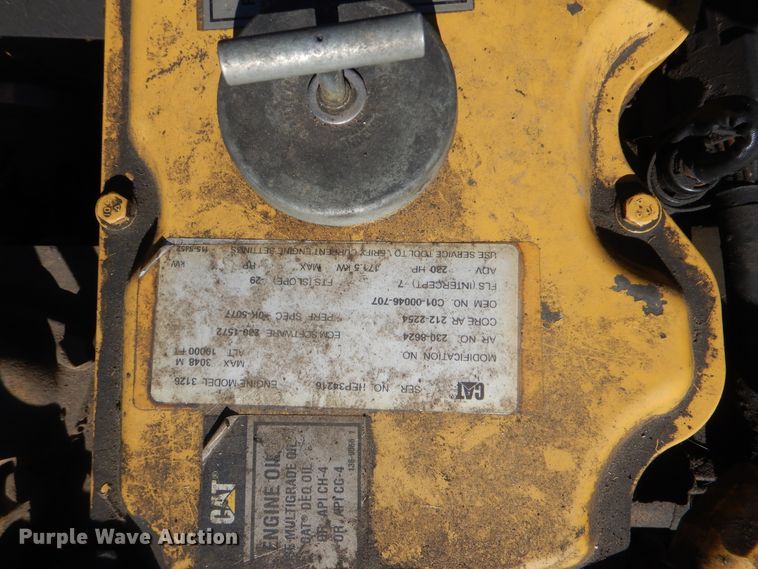 image for item DJ8622 2004 Freightliner Business Class M2  refuse truck