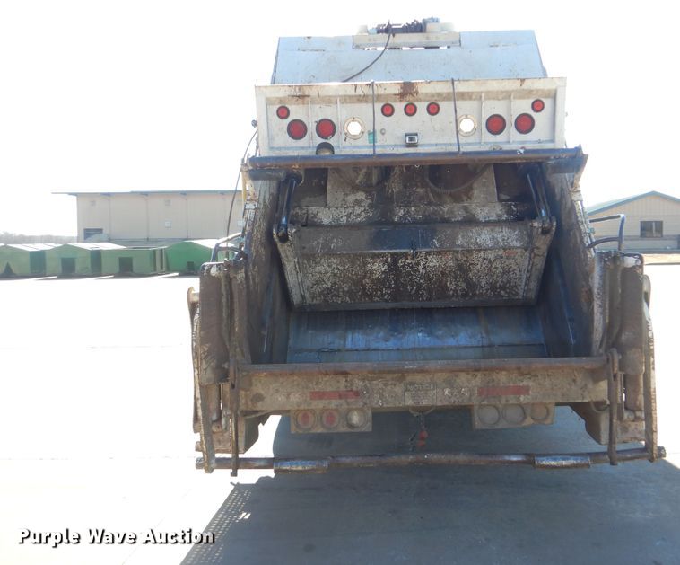 image for item DJ8623 2012 Freightliner Business Class M2  refuse truck