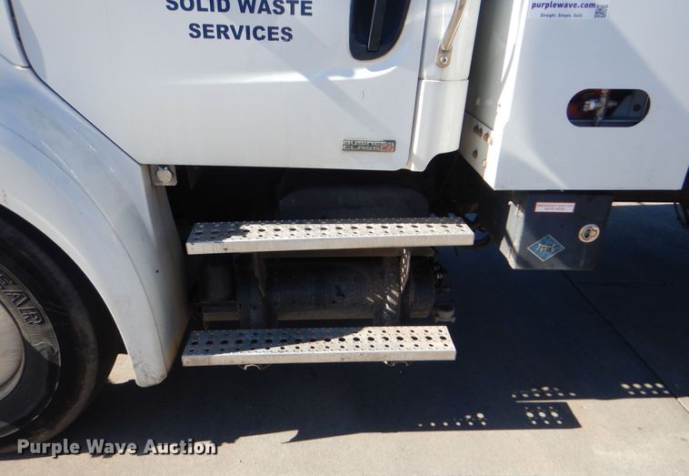 image for item DJ8623 2012 Freightliner Business Class M2  refuse truck