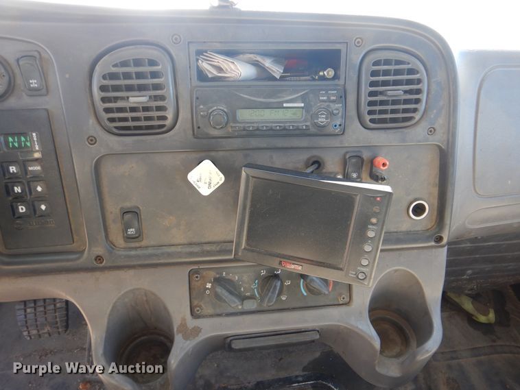 image for item DJ8623 2012 Freightliner Business Class M2  refuse truck