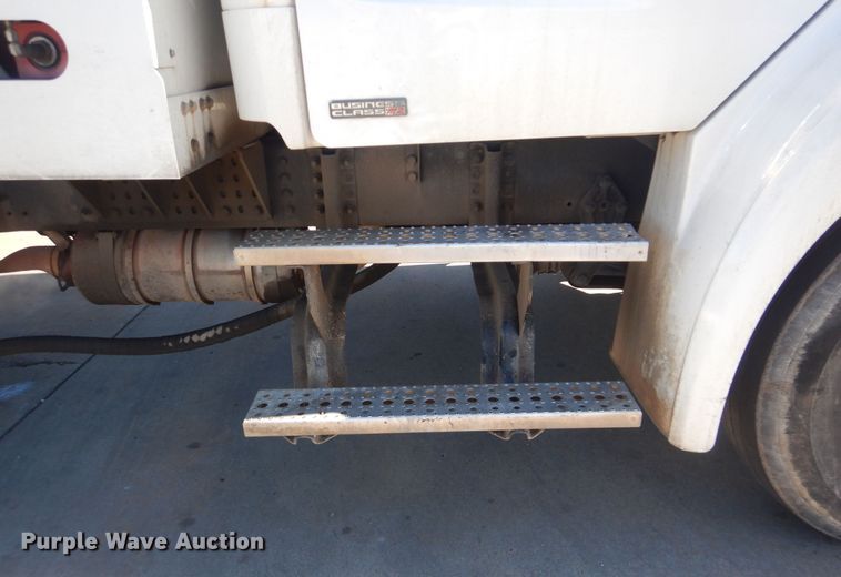 image for item DJ8623 2012 Freightliner Business Class M2  refuse truck