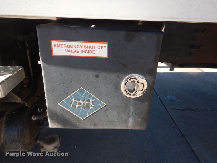 image for item DJ8623 2012 Freightliner Business Class M2  refuse truck