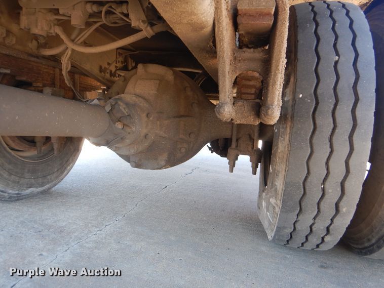 image for item DJ8623 2012 Freightliner Business Class M2  refuse truck