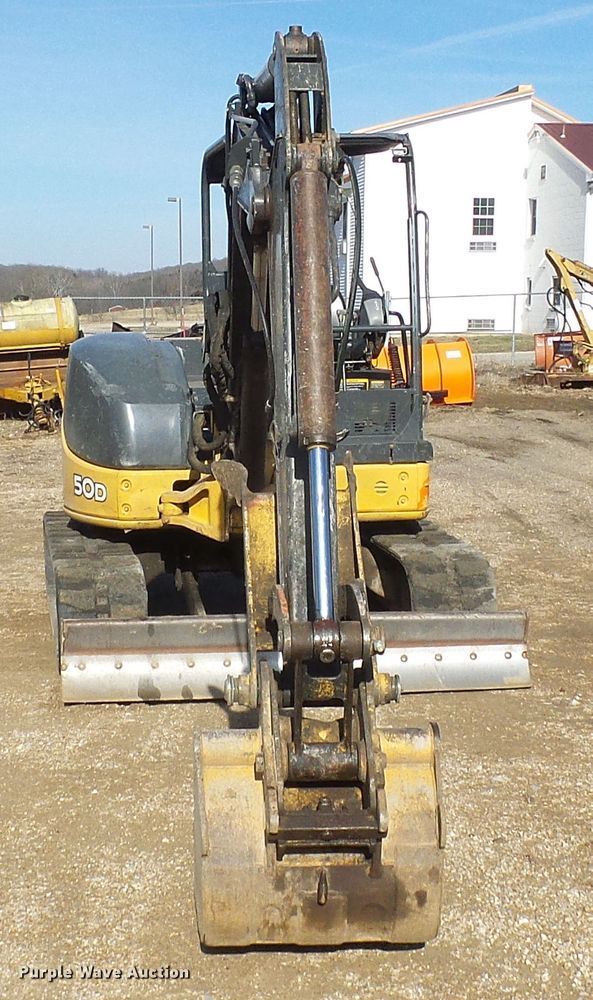 image for item DL0748 2005 John Deere 50D  mini excavator