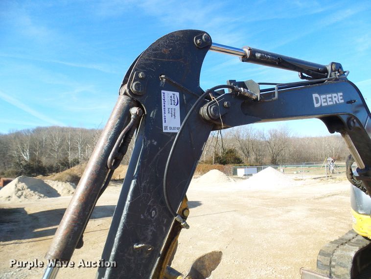 image for item DL0748 2005 John Deere 50D  mini excavator