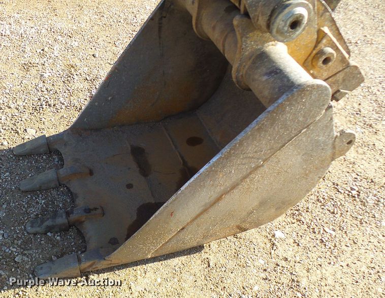 image for item DL0748 2005 John Deere 50D  mini excavator