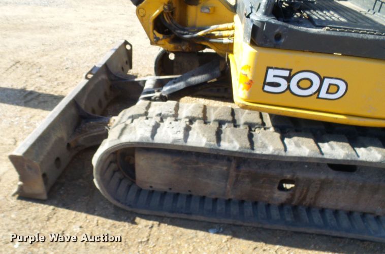 image for item DL0748 2005 John Deere 50D  mini excavator