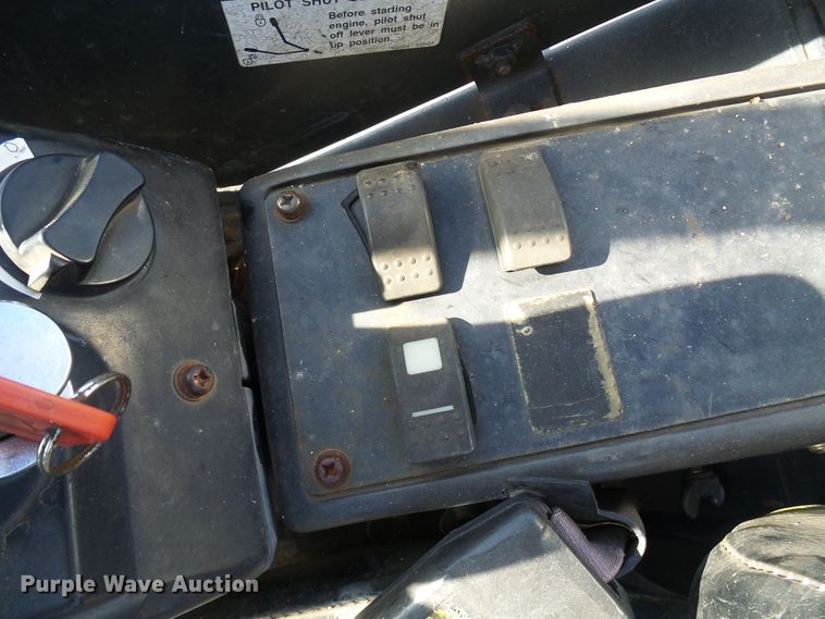 image for item DL0748 2005 John Deere 50D  mini excavator